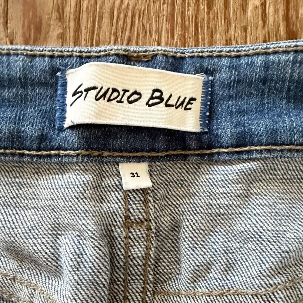 Studio Blue Distressed Cropped Jeans Size 31 Light Wash Stretch - Picture 5 of 5